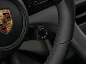 Porsche Taycan (2026) thumbnail 35