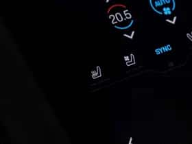 Porsche Taycan (2026) thumbnail 41