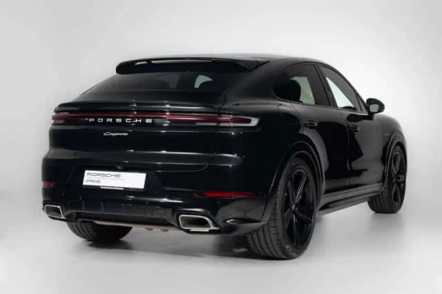 Porsche Cayenne (2024) thumbnail 2