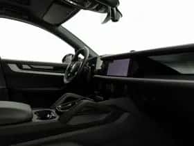 Porsche Cayenne (2024) thumbnail 7