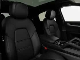 Porsche Cayenne (2024) thumbnail 8