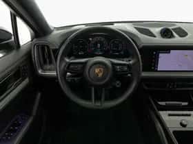 Porsche Cayenne (2024) thumbnail 9