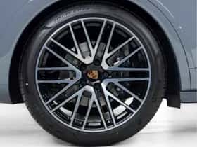 Porsche Cayenne (2025) thumbnail 18
