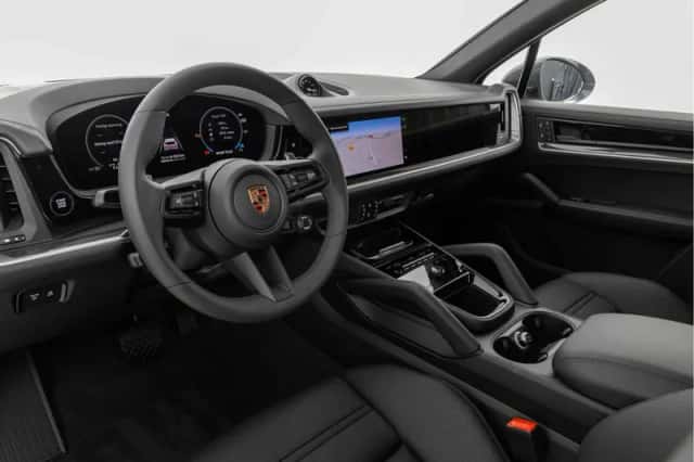 Porsche Cayenne (2025) thumbnail 3