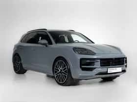 Porsche Cayenne (2025) thumbnail 5