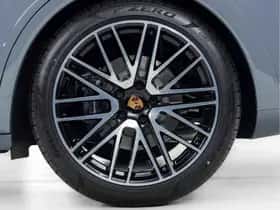 Porsche Cayenne (2025) thumbnail 46