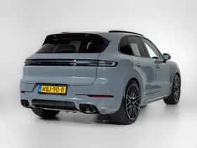 Porsche Cayenne (2025) thumbnail 6