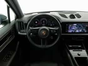 Porsche Cayenne (2025) thumbnail 9