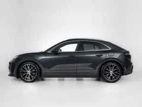 Porsche Macan (2025) thumbnail 11