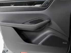 Porsche Macan (2025) thumbnail 18
