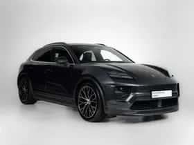 Porsche Macan (2025) thumbnail 5