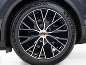 Porsche Macan (2025) thumbnail 42