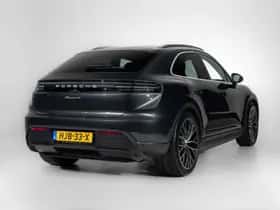 Porsche Macan (2025) thumbnail 6