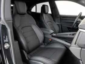 Porsche Macan (2025) thumbnail 8