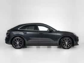 Porsche Macan (2025) thumbnail 10