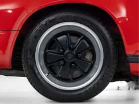 Porsche 911 (1989) thumbnail 21