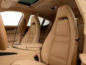 Porsche Panamera (2012) thumbnail 4
