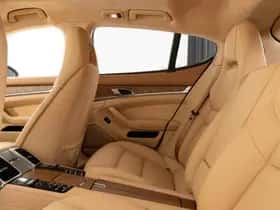 Porsche Panamera (2012) thumbnail 38
