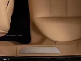 Porsche Panamera (2012) thumbnail 39