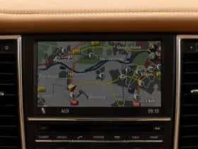 Porsche Panamera (2012) thumbnail 51