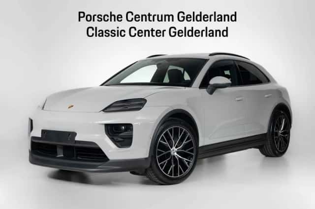 Porsche Macan (2026) thumbnail 1