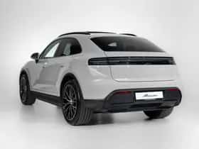 Porsche Macan (2026) thumbnail 2
