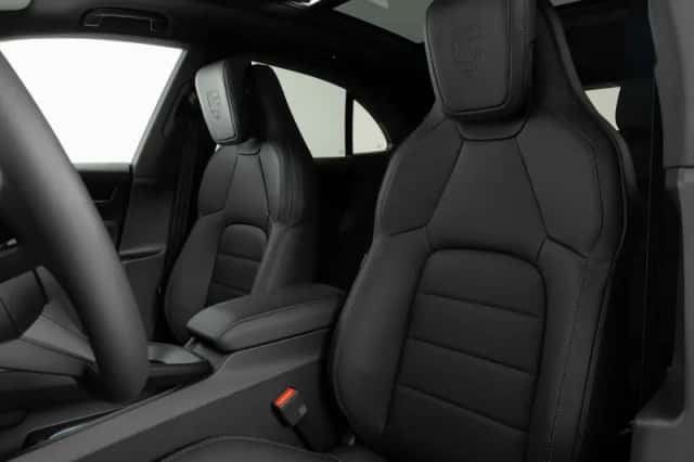 Porsche Macan (2026) thumbnail 4