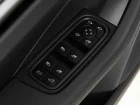 Porsche Macan (2026) thumbnail 35