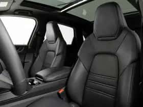 Porsche Cayenne (2025) thumbnail 4