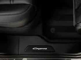 Porsche Cayenne (2025) thumbnail 36