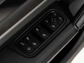 Porsche Cayenne (2025) thumbnail 42