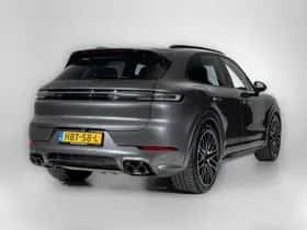 Porsche Cayenne (2025) thumbnail 6
