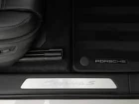 Porsche Cayenne (2024) thumbnail 32