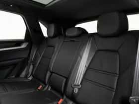 Porsche Cayenne (2024) thumbnail 47