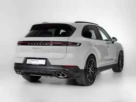 Porsche Cayenne (2024) thumbnail 6