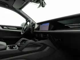 Porsche Cayenne (2024) thumbnail 7