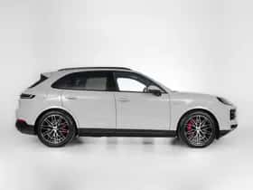 Porsche Cayenne (2024) thumbnail 10