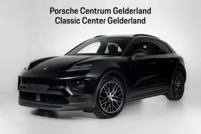 Porsche Macan (2026) thumbnail 1