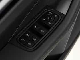 Porsche Macan (2026) thumbnail 37