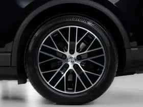 Porsche Macan (2026) thumbnail 45
