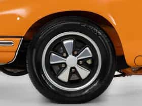 Porsche 911 (1971) thumbnail 19