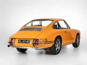 Porsche 911 (1971) thumbnail 7