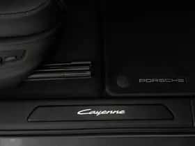 Porsche Cayenne (2025) thumbnail 30