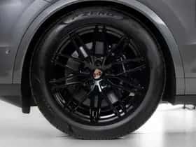 Porsche Cayenne (2025) thumbnail 48