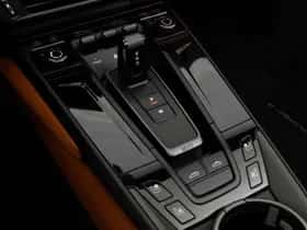 Porsche 911 (2024) thumbnail 16