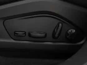 Porsche Macan (2026) thumbnail 37