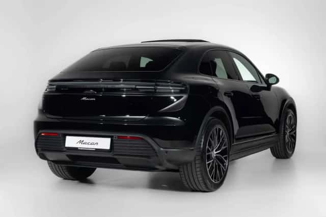 Porsche Macan (2026) thumbnail 6