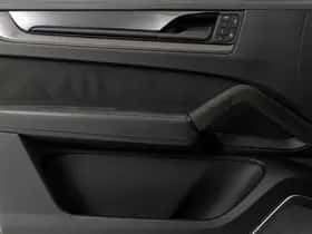 Porsche Cayenne (2024) thumbnail 18