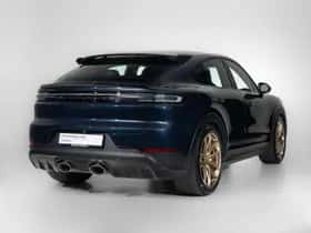 Porsche Cayenne (2024) thumbnail 6