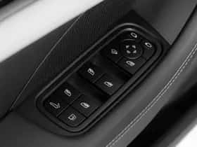Porsche Panamera (2024) thumbnail 38